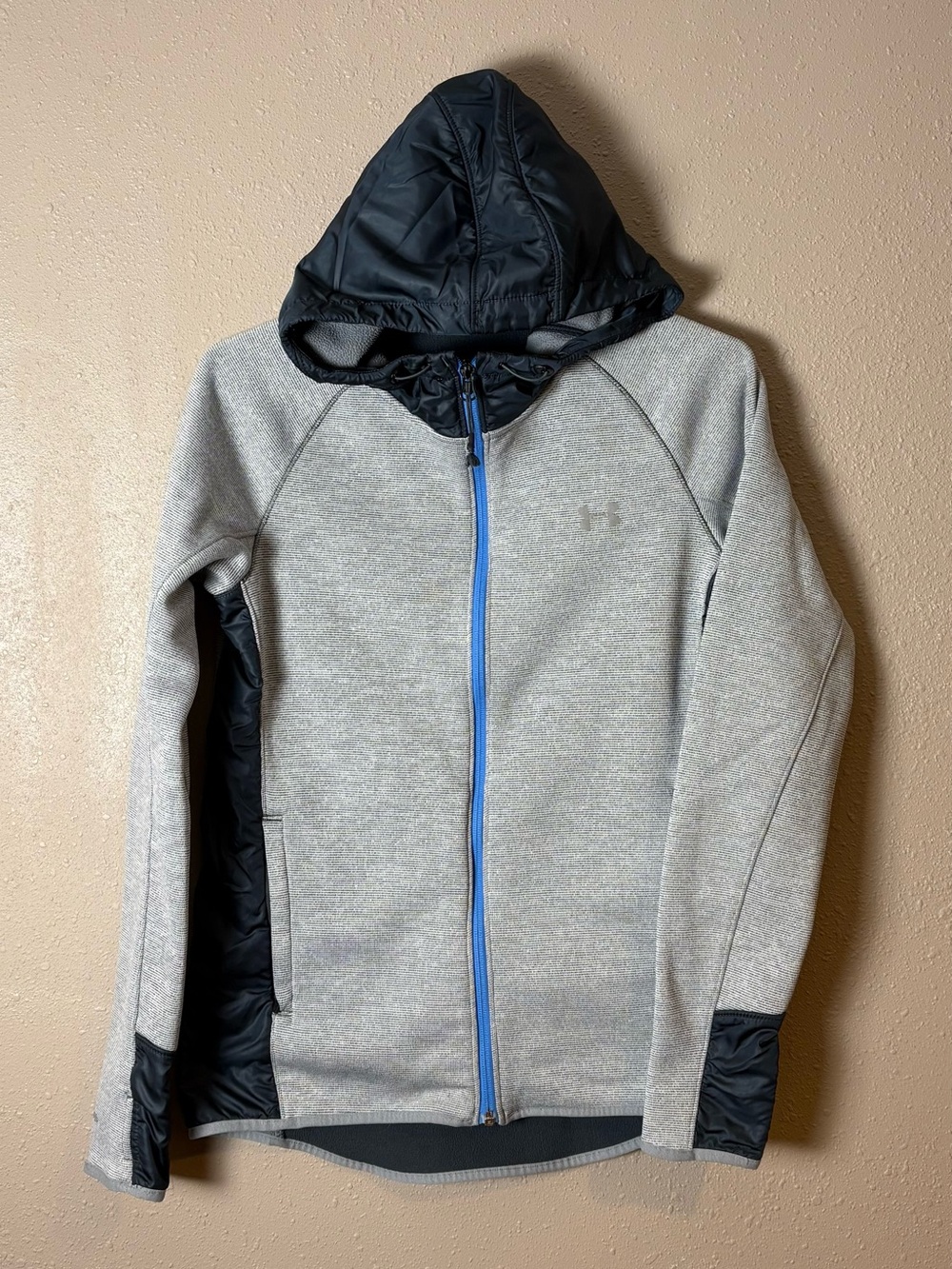 Under Armour Gray Hooded Lightweight Full-Zip Jacket with Navy Accents